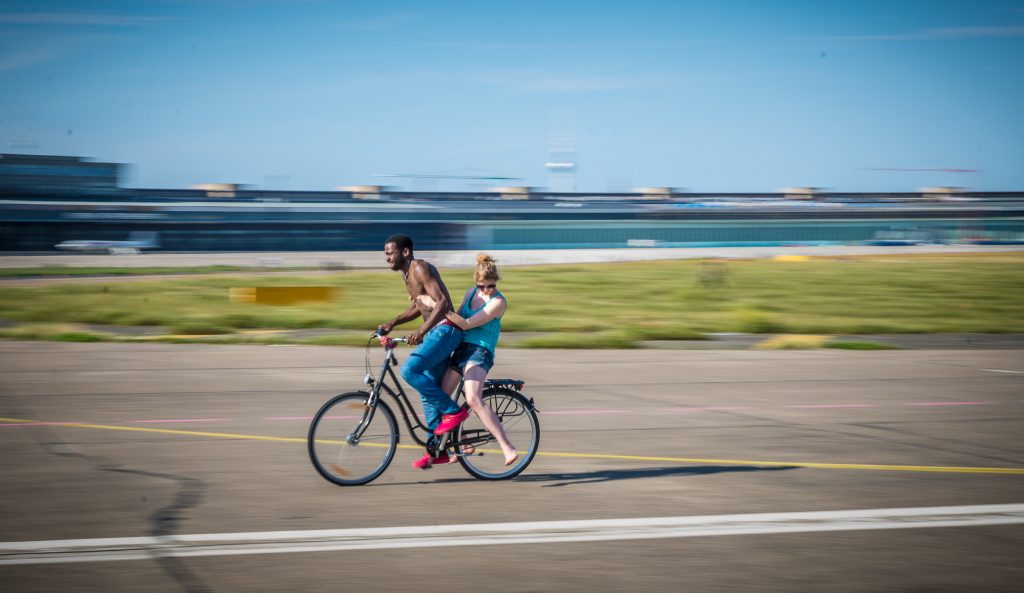 Couple Panning